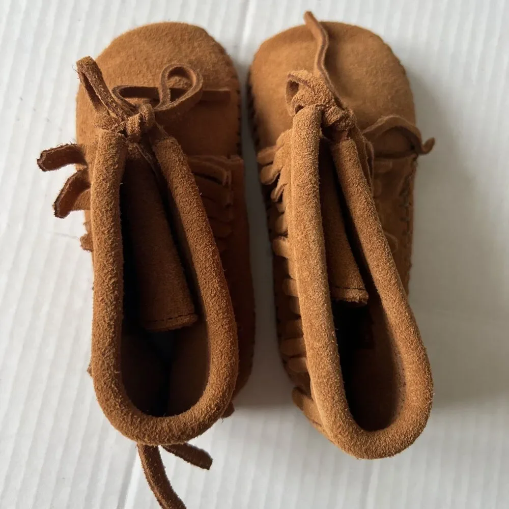 MINNETONKA MOCCASIN Size 6 Baby Moccasin Brown 100% Suede Bootie $65 NWB